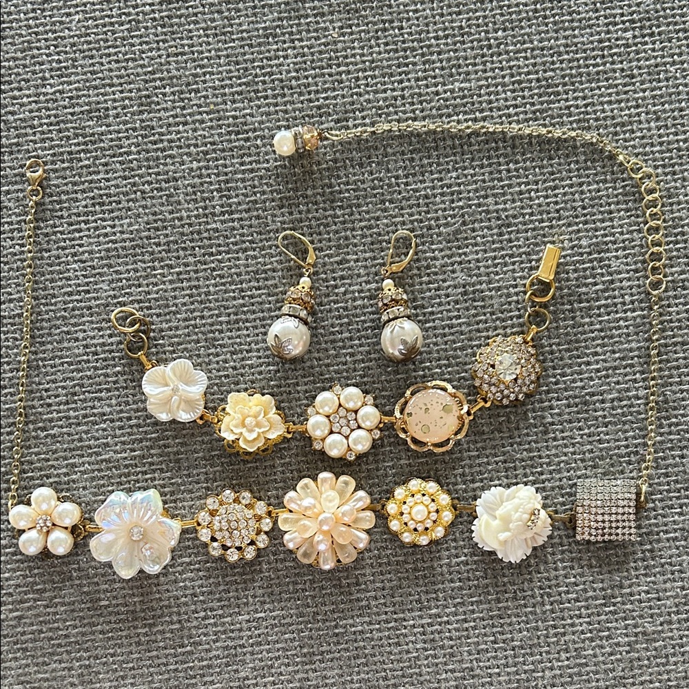 Gold and Cream Floral Costume Jewelry Set